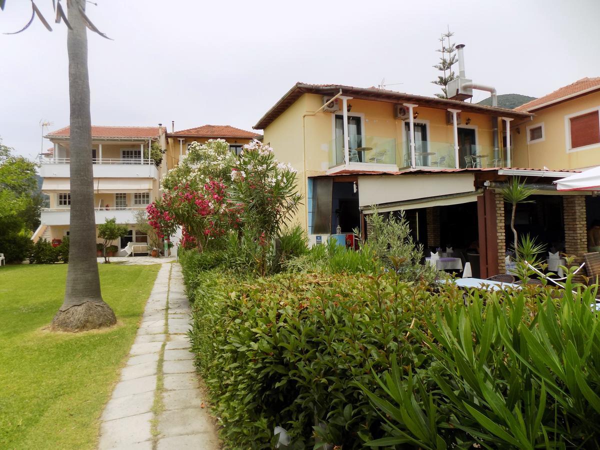 Nydri Blue Hotel ภายนอก รูปภาพ